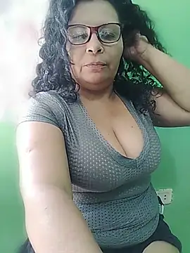 Amarantha25のライブXXXチャット