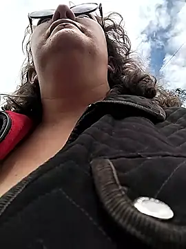 _Saraqueen 现场XXX聊天