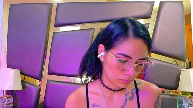 Chat XXX en directo de NicoleEsposito