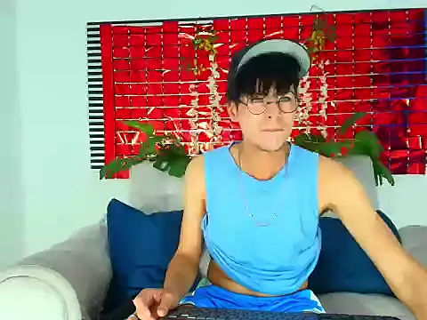 Živý XXX chat ThiiagoSaeenz