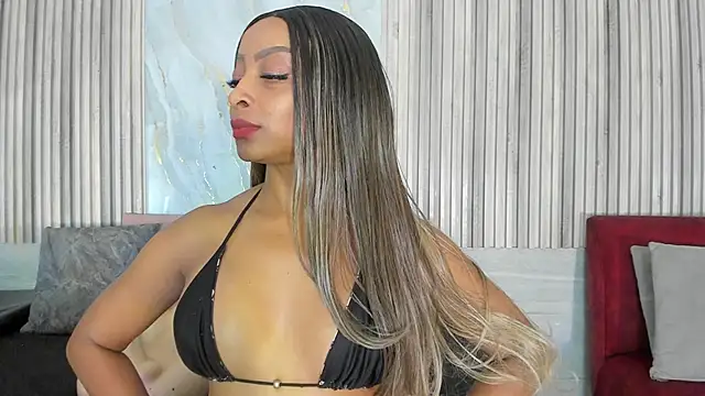 BriannaChelsea Adlı Modelin Canlı XXX Sohbeti