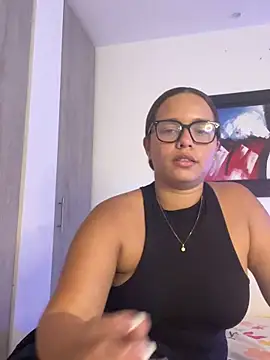 Kira_Spiicy লাইভ XXX চ্যাট