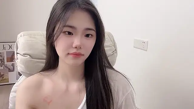 Chat XXX Live suki-1