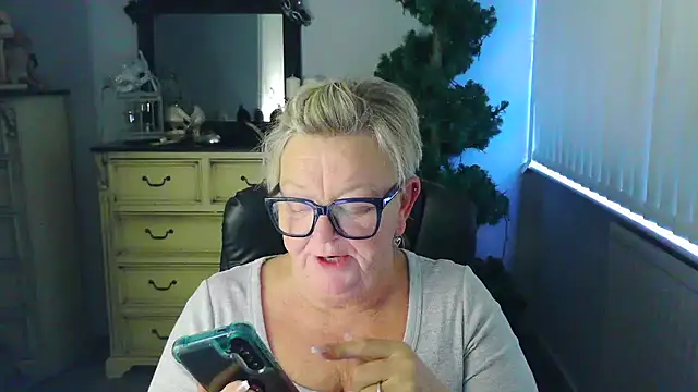 BridgetBlueEyes Live XXX-chat