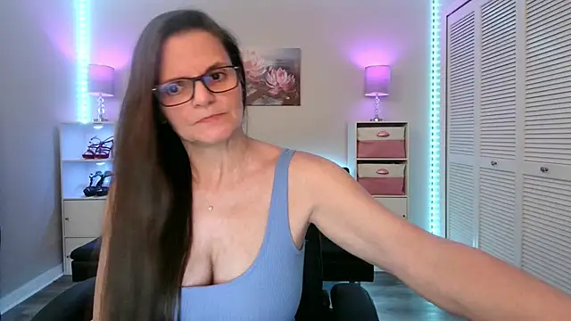 Chatroom XXX en direct de SamieSutton