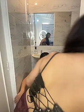 XXX chat uživo modela Antonella_Julieta