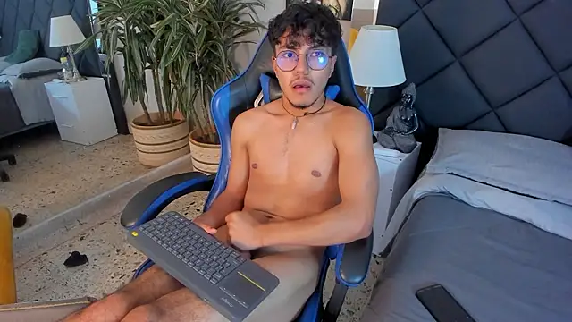 kai_storn's Webcam Show