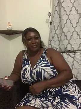 Chat +18 de Cardiebae89 ao vivo