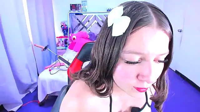 Luna_Analya élő XXX-chatje