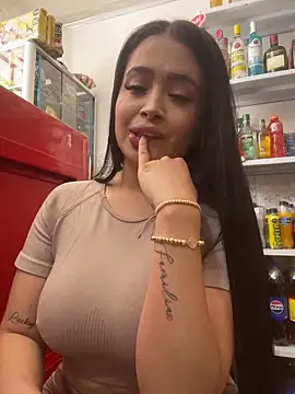 Chat +18 de Sara_fun ao vivo