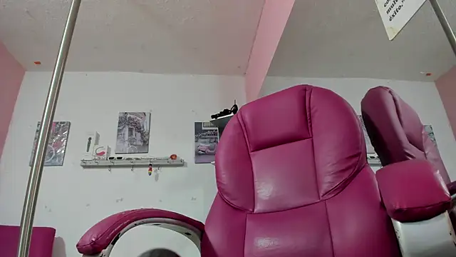 CAMILA--REY 即時 XXX 聊天