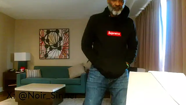 Chat XXX en directo de sinnernoir