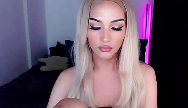 Alicegreenexx Adlı Modelin Canlı XXX Sohbeti