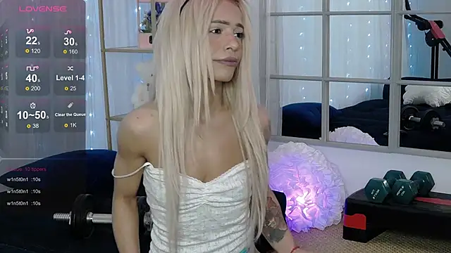 SarahRaynex Chat XXX in diretta