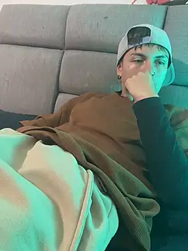 Онлайн чат XXX NaytonFreeman