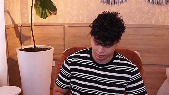 Ethan_occonor – Live XXX-chat