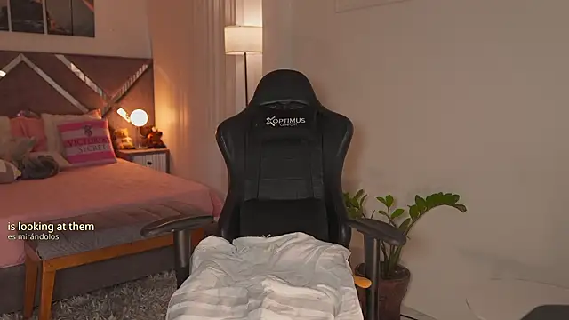 แชท XXX สดของ KateOwens