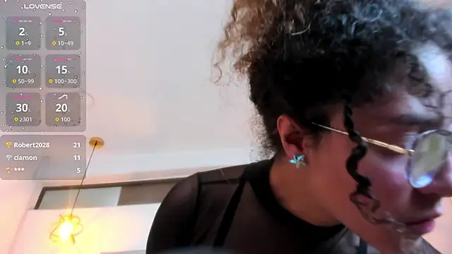 Hanna_Cornee_: απευθείας συνομιλία ΧΧΧ