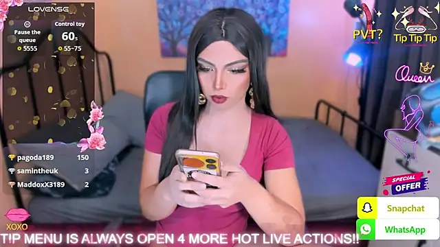 BarbieHugeCockTS Webcam Show