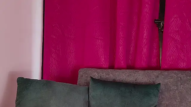 Genesis_Montenegro_OA élő XXX-chatje