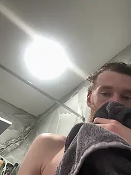 Chat +18 de Dominik97R ao vivo