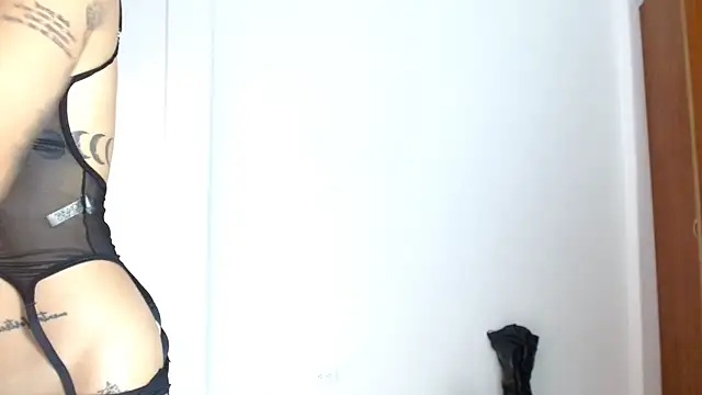 TokioStar Adlı Modelin Canlı XXX Sohbeti