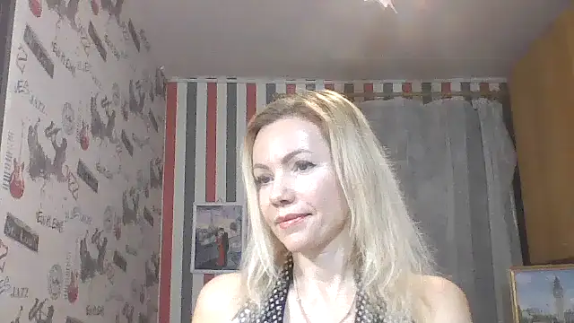 Amoretta 即時 XXX 聊天