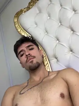 BrunoTurnerr Show in webcam