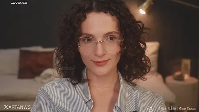 _arta_ élő XXX-chatje