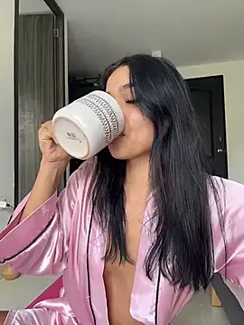 Bella_Smiith_のライブXXXチャット