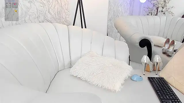 aura_sanders1 live XXX chat