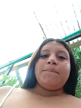 Virgin-Totona's Live XXX Chat