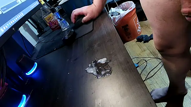 Živý XXX chat Bad_DawgXOXO