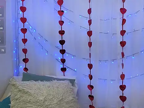 ninaa_fox's Live XXX Chat