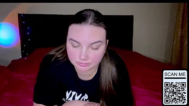 Dreamyblushfairy Chat XXX in diretta