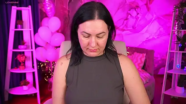 VelvetLuck Live XXX Chat