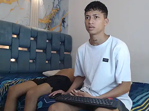 GOLD_BOYS Live XXX Chat