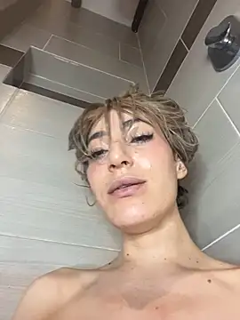 SweetieSinXXX 现场XXX聊天