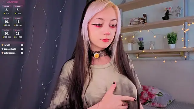 TristaRoht élő XXX-chatje