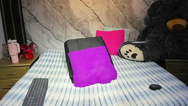 Niyirey1 – Live XXX-chat