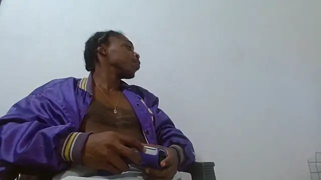 Larry-n-clouds: вебкам-шоу