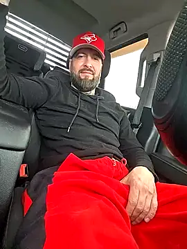 Czat XXX na żywo – Beardedtattood