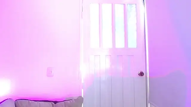 milfroussen Live XXX chat