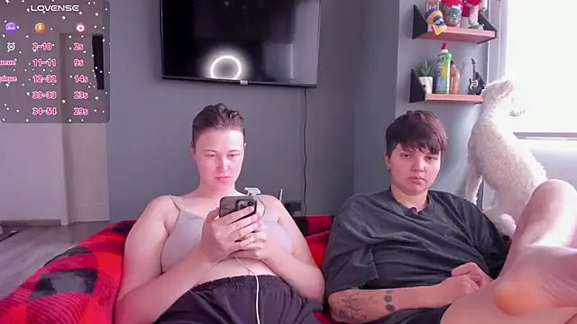 Tenderly_Couple's Live XXX Chat
