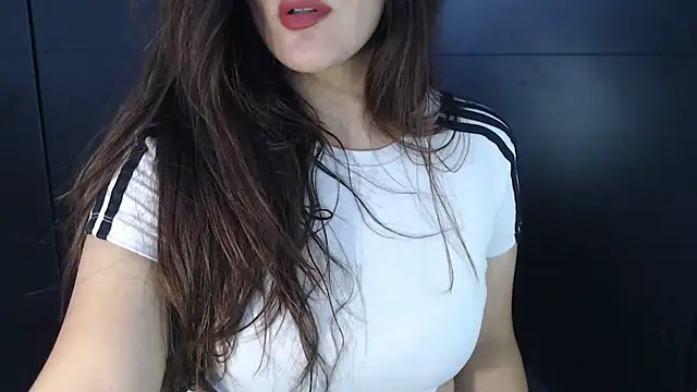 AdharaLujan's Live XXX Chat