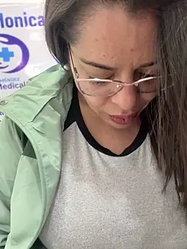 دردشة NATHALIA-28_ الجنسية المباشرة