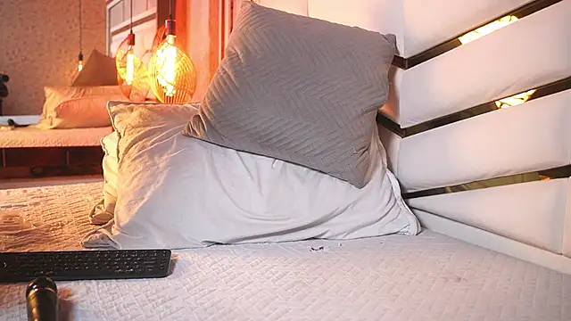 ambar_rosse25: απευθείας συνομιλία ΧΧΧ