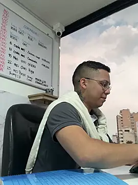 LiamColby_ Live XXX Chat