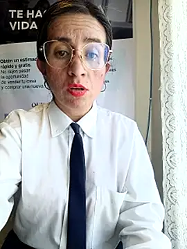 Valentina--1n Live XXX chat