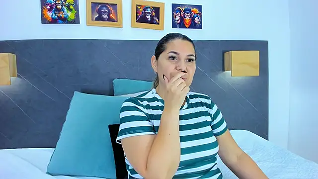 Andhrea_Vale's Live XXX Chat